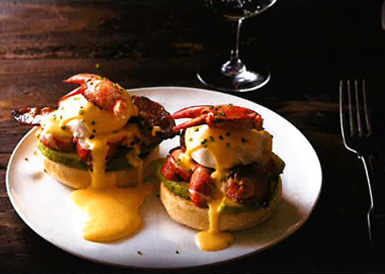 St George, Dickens Yard, Balans