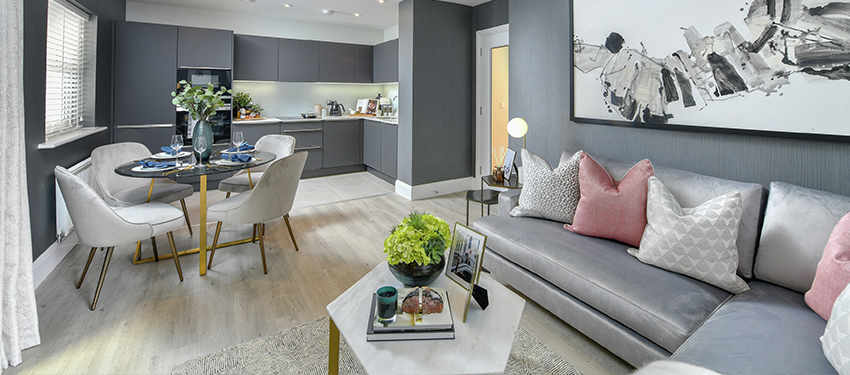 Royal Wells Park, Culverden Court, Header