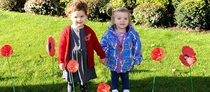 Winchester school children honour the fallen - Header | Berkeley