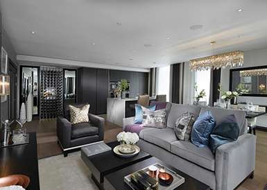 St George, Sovereign court, Show home