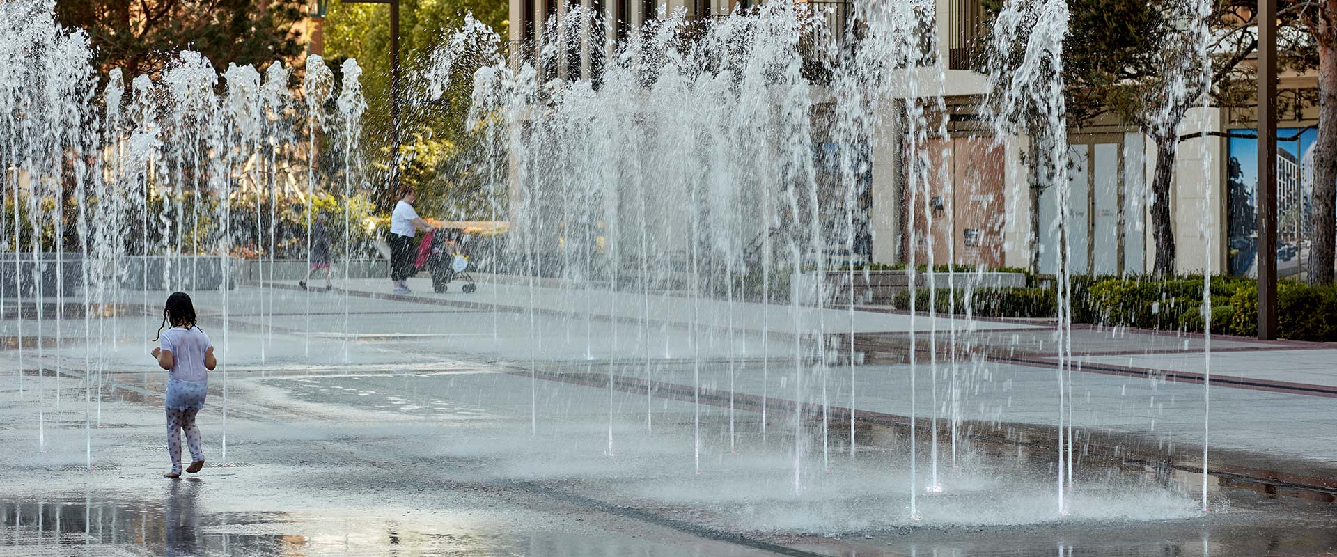 London Dock Water Fountain | Berkeley Group