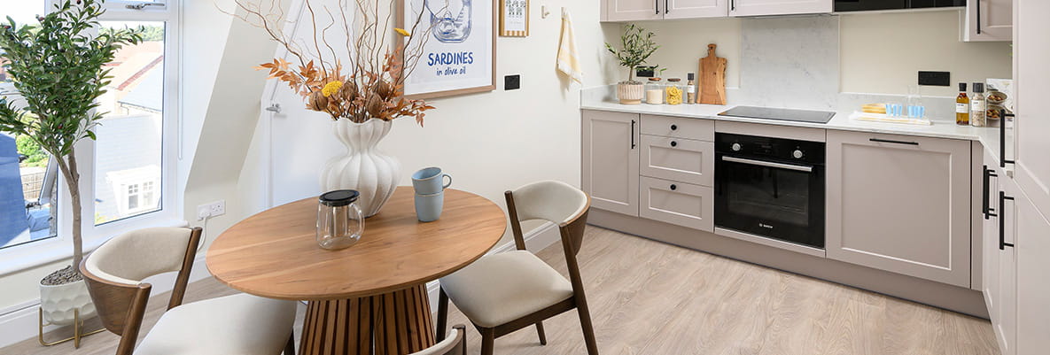 Spacious Berkeley interior - dining and kitchen