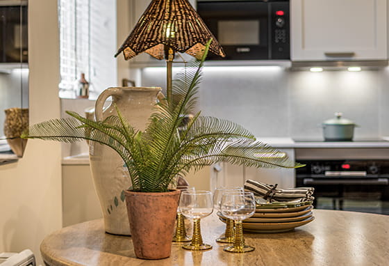 Spring Hill, Manor House apartment, spacious kitchen and dining area