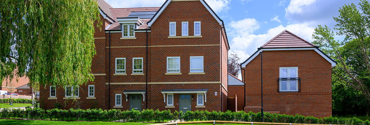 Spring Hill, Manor House apartments exterior