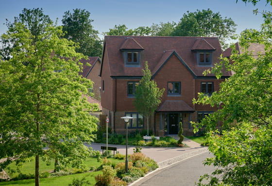 5 bedroom home in Kent - rear view