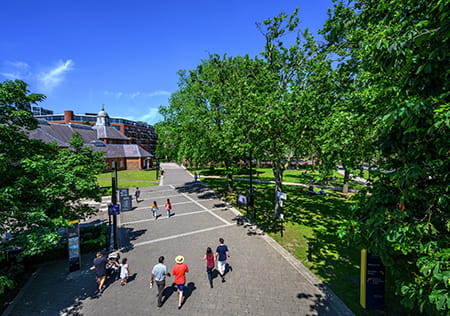 Royal Arsenal Riverside Carousel Image 5