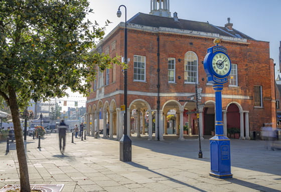 Pedestrian scene on High Wycombe High Street