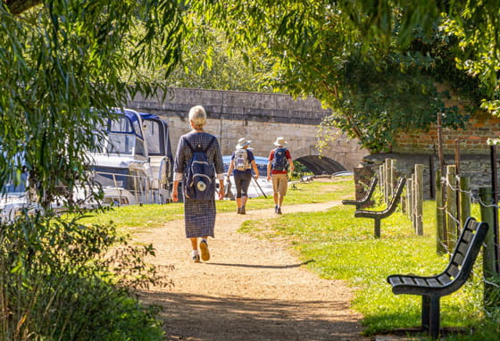Wallingford riverside walking path 