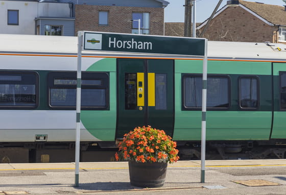 Horsham train station