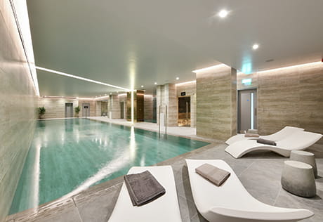 An Image of The Regents Club Swimming Pool
