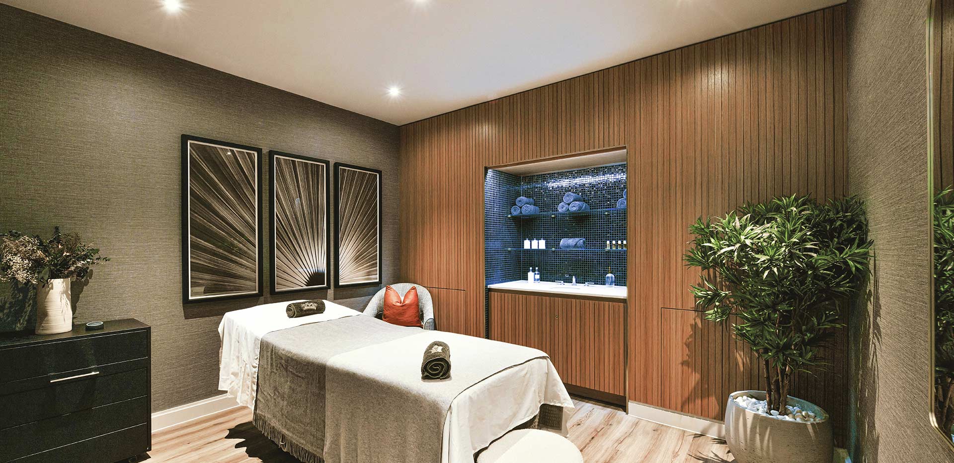 Massage room at 9 Millbank