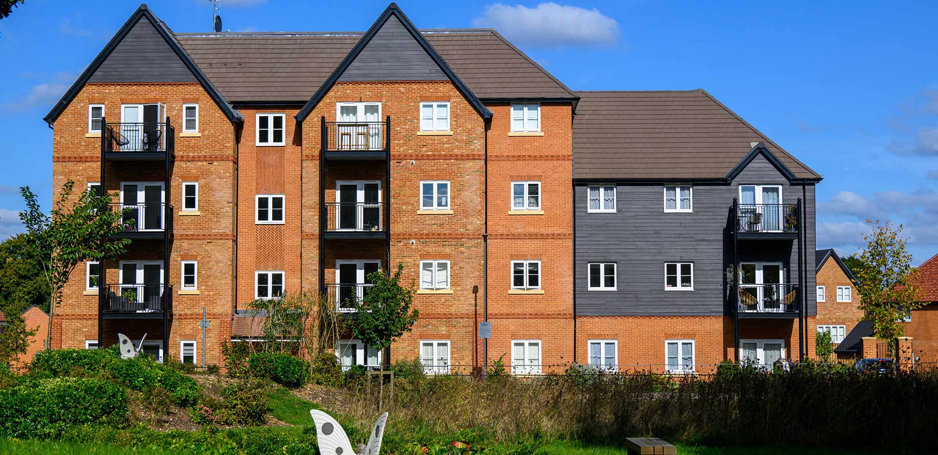 An exterior photography image of the apartments at Abbey Barn Park