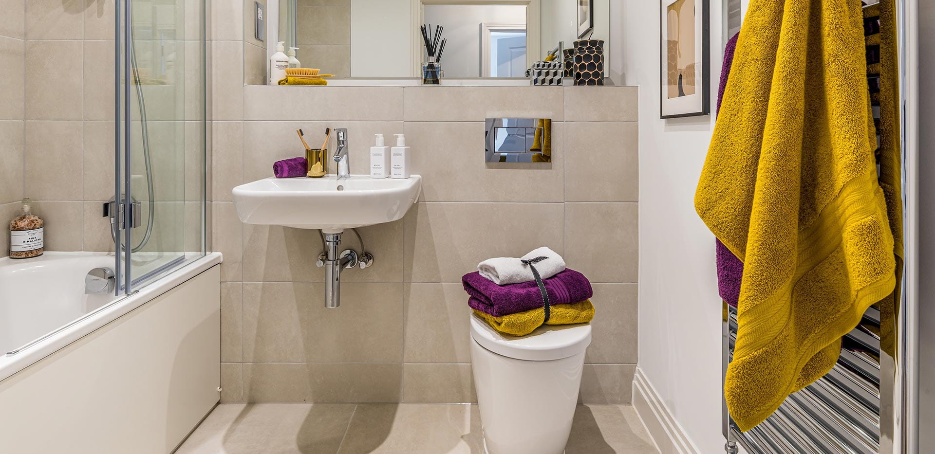 An interior Bathroom image at Show Apartment 187 at Abbey Barn Park
