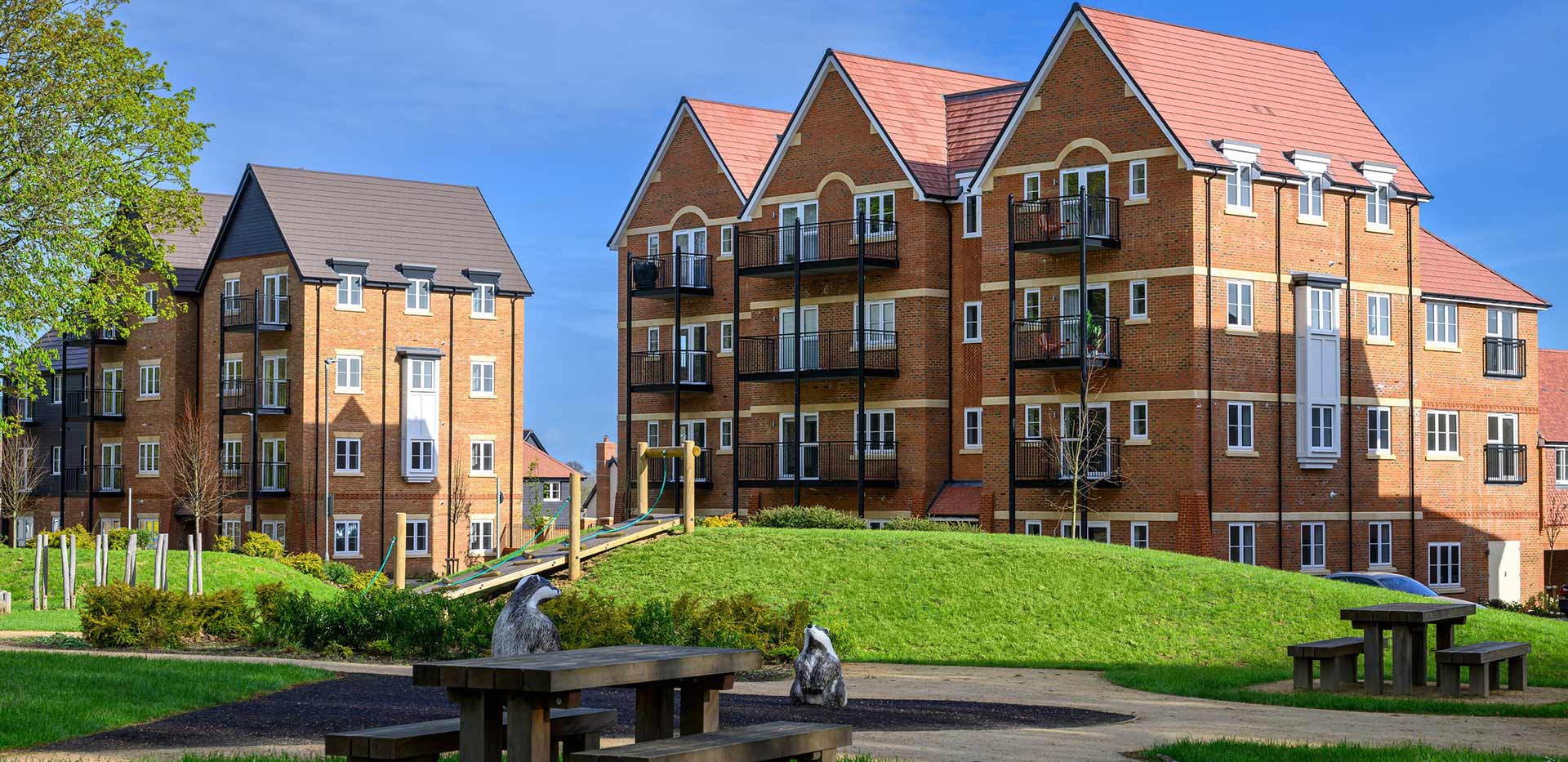 An exterior image of the apartments at Abbey Barn Park