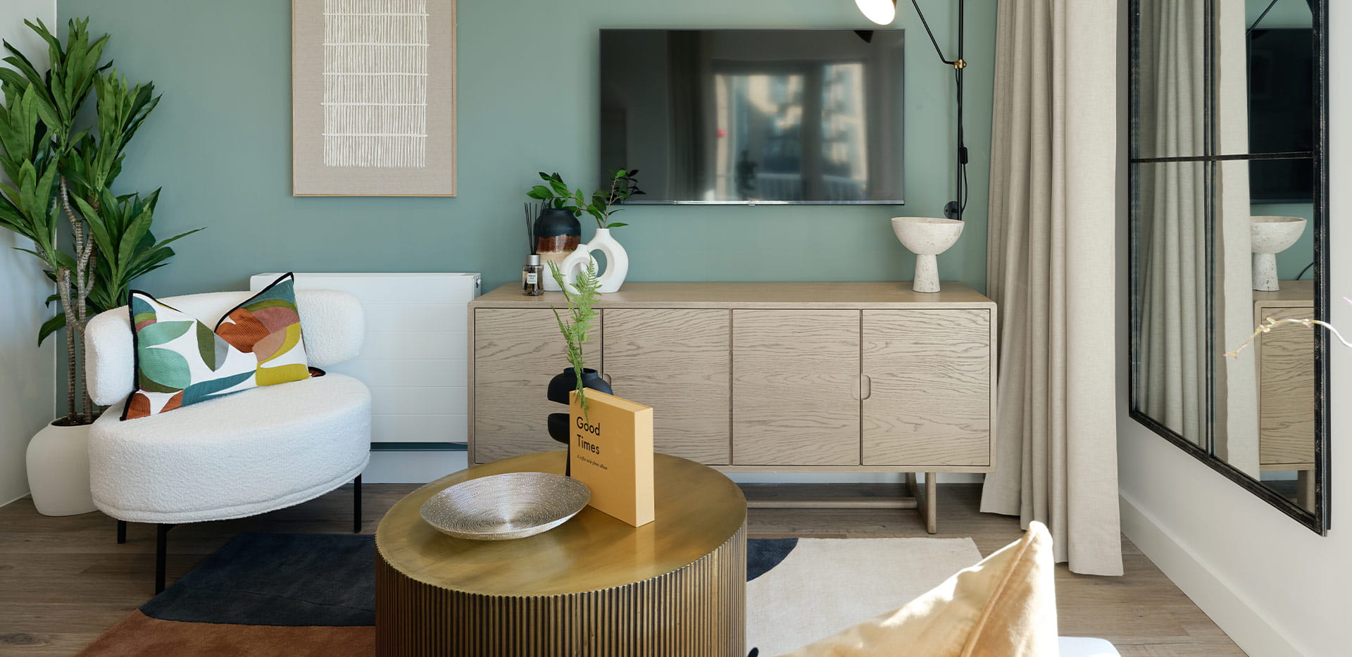 Bankside Gardens, Interior, Living Room