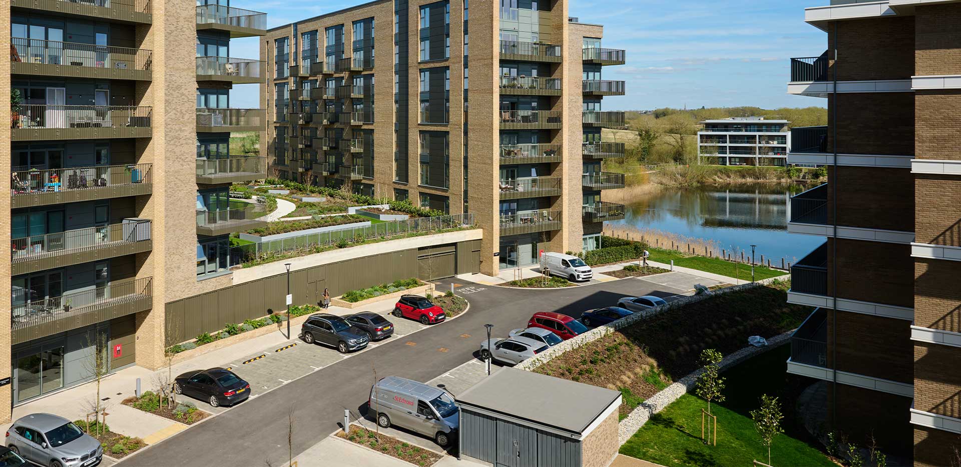 Bankside Gardens, Exterior of Development