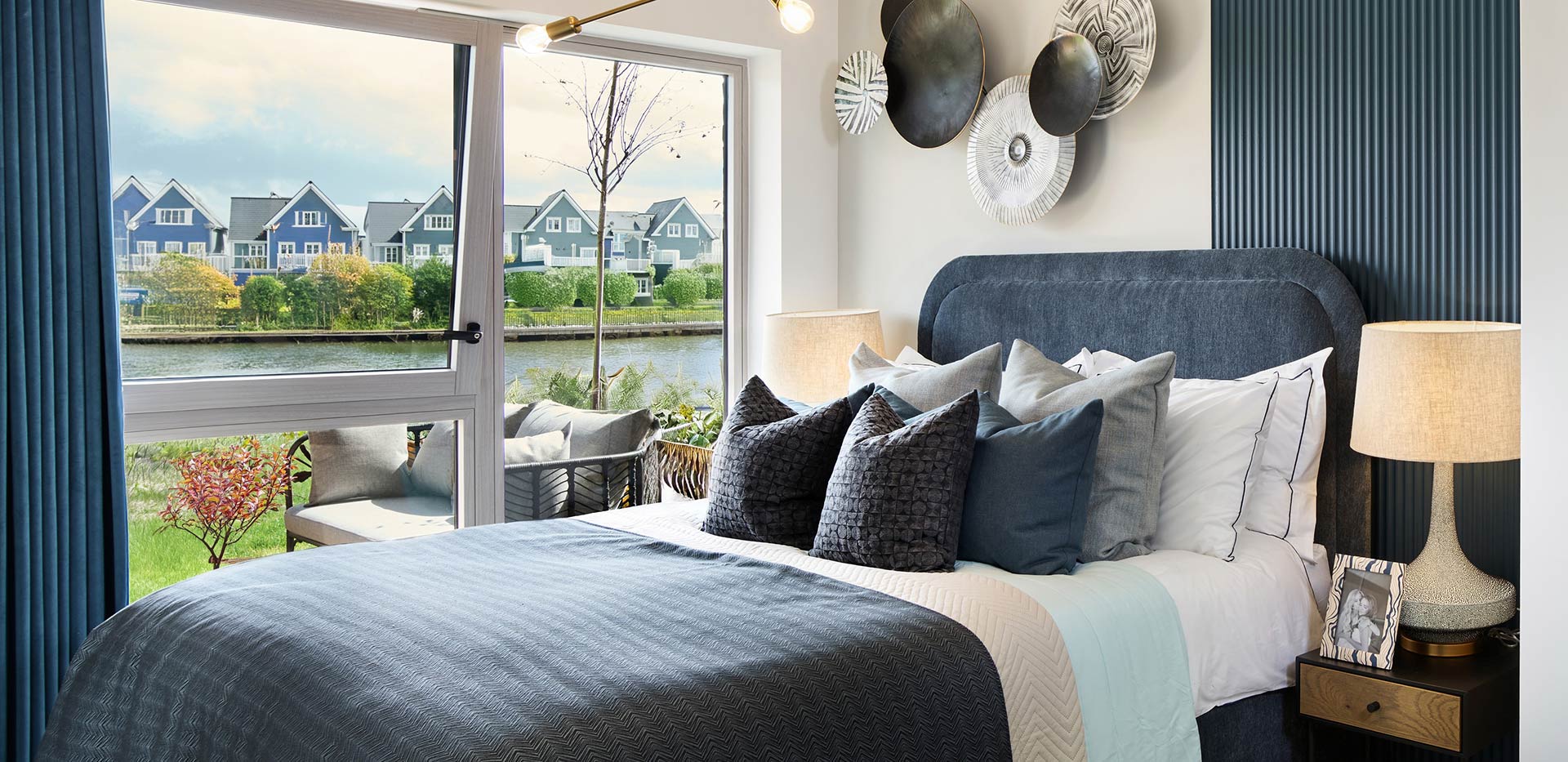 Interior bedroom image of showhome 3.0.3 at Bankside Gardens