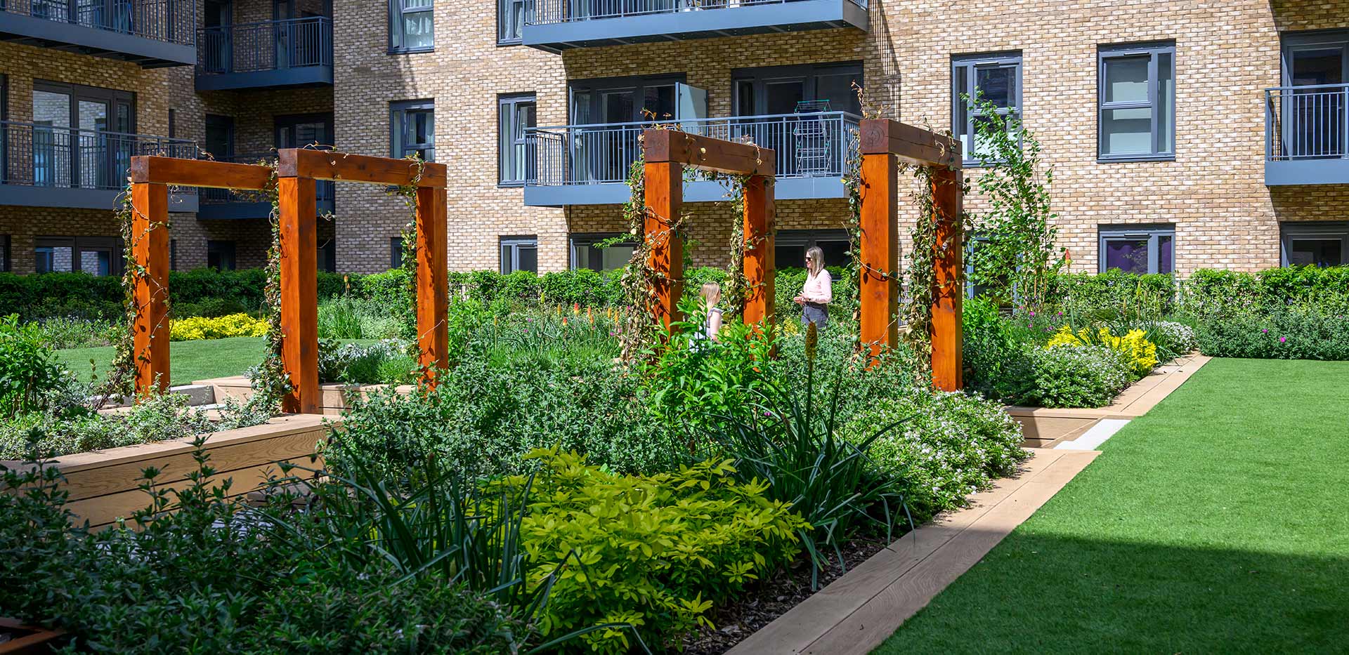 St George, Beaufort Park, Development Exterior