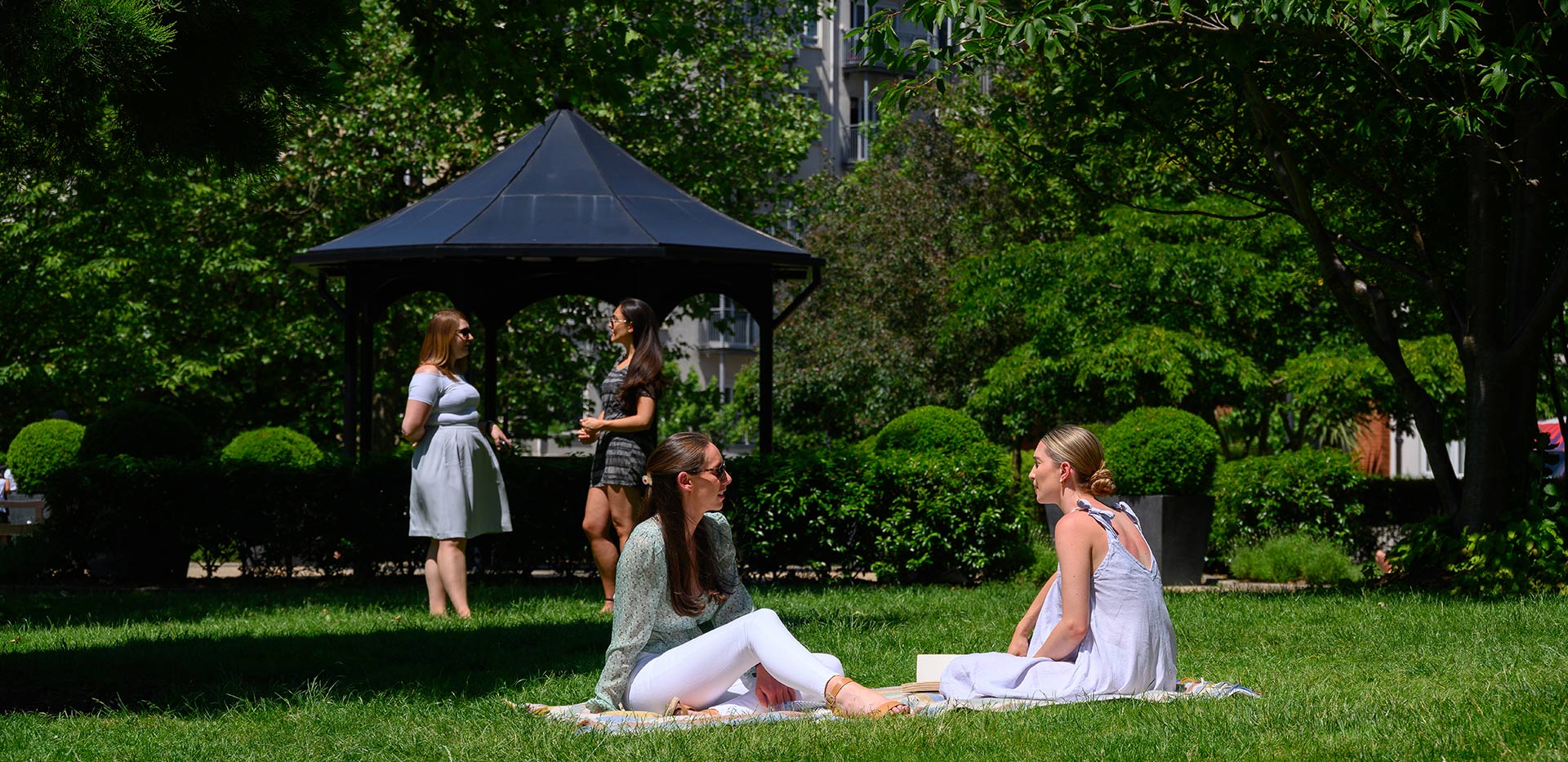 St George, Beaufort Park, Development Exterior