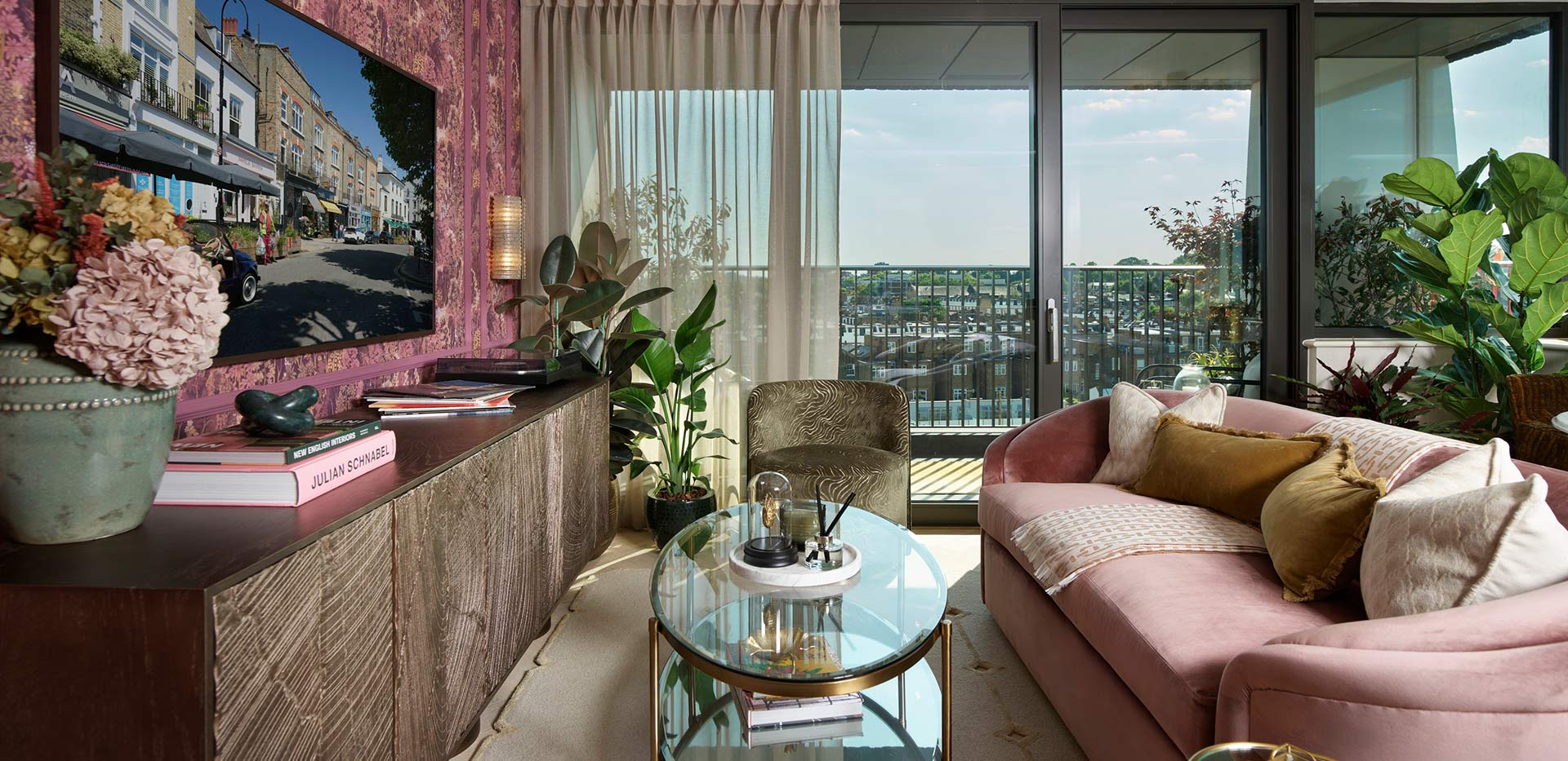 Cosy lounge area that overlooks the city