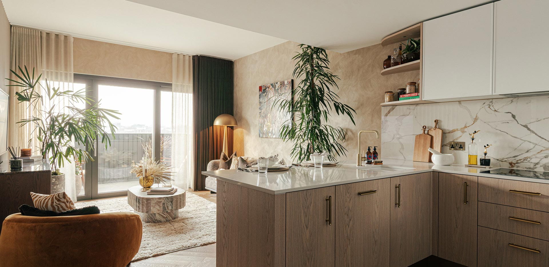 Camden Goods Yard, Showhome, spacious living with city views