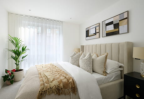 The Doulton Collection spacious kitchen and dining area