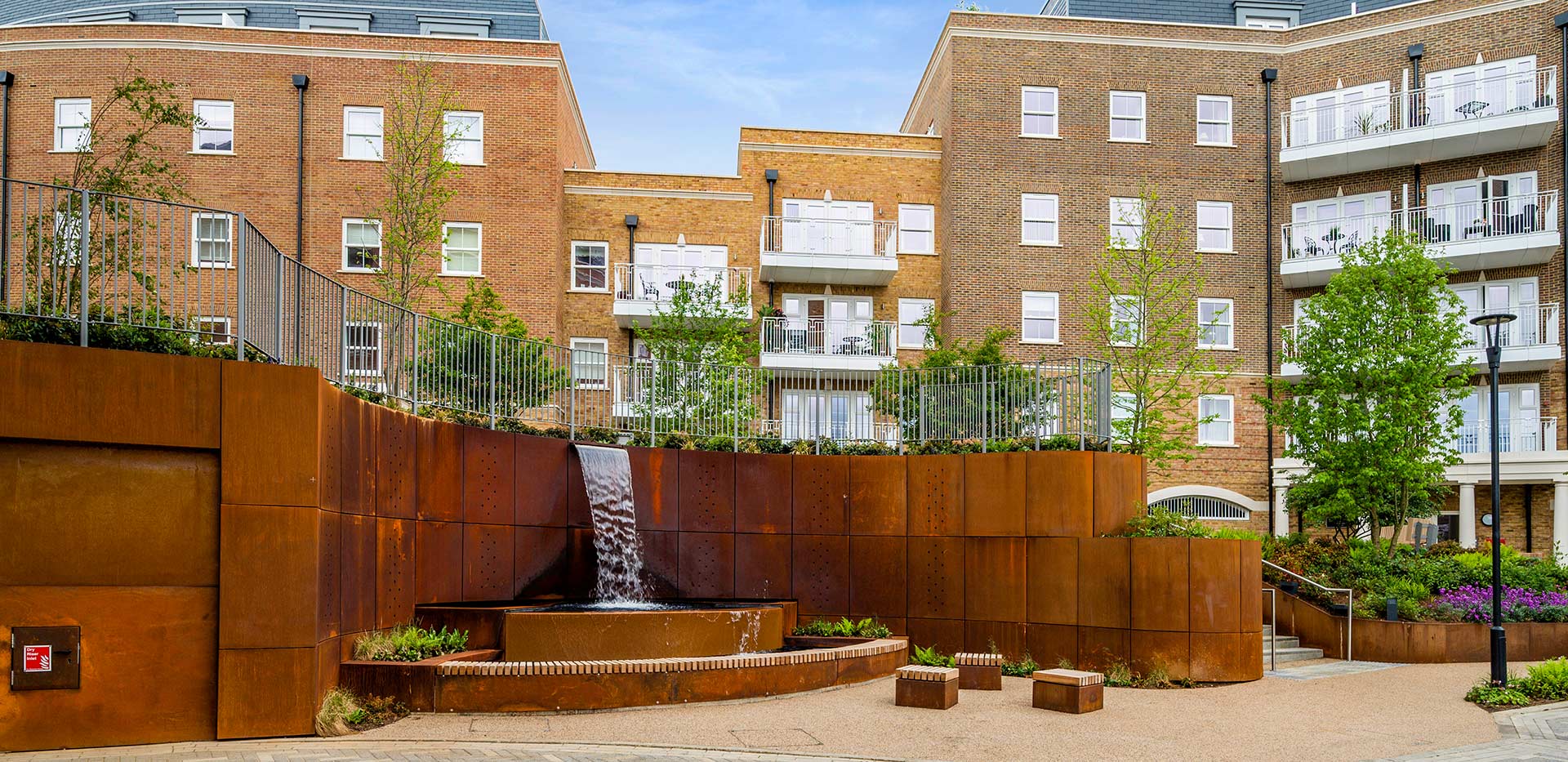 St William, Courtyard Garden, Exterior