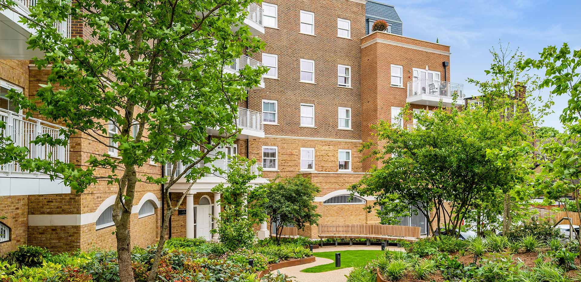 St William, Courtyard Garden, Exterior