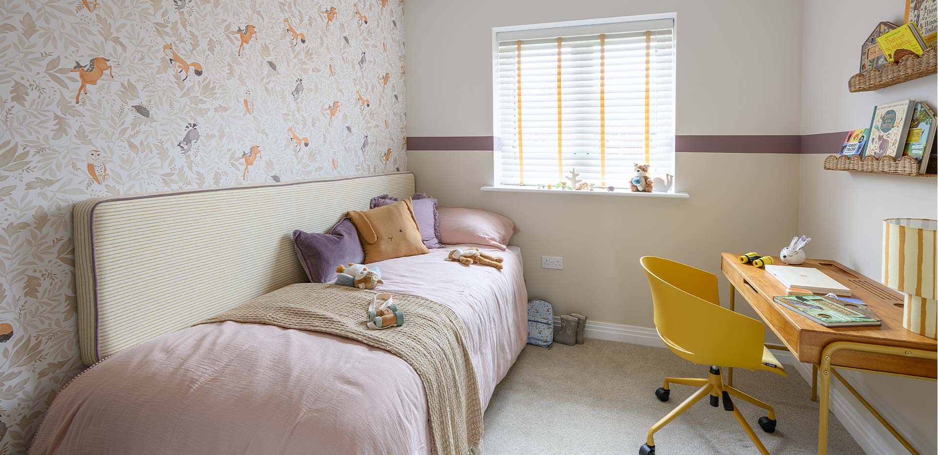 Interior bedroom image at Eastbrook Village