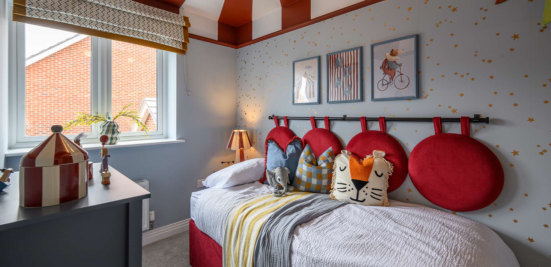 Interior bedroom image at Eastbrook Village