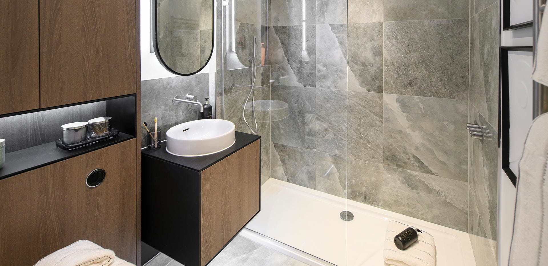 Eden Grove, Interior, Bathroom