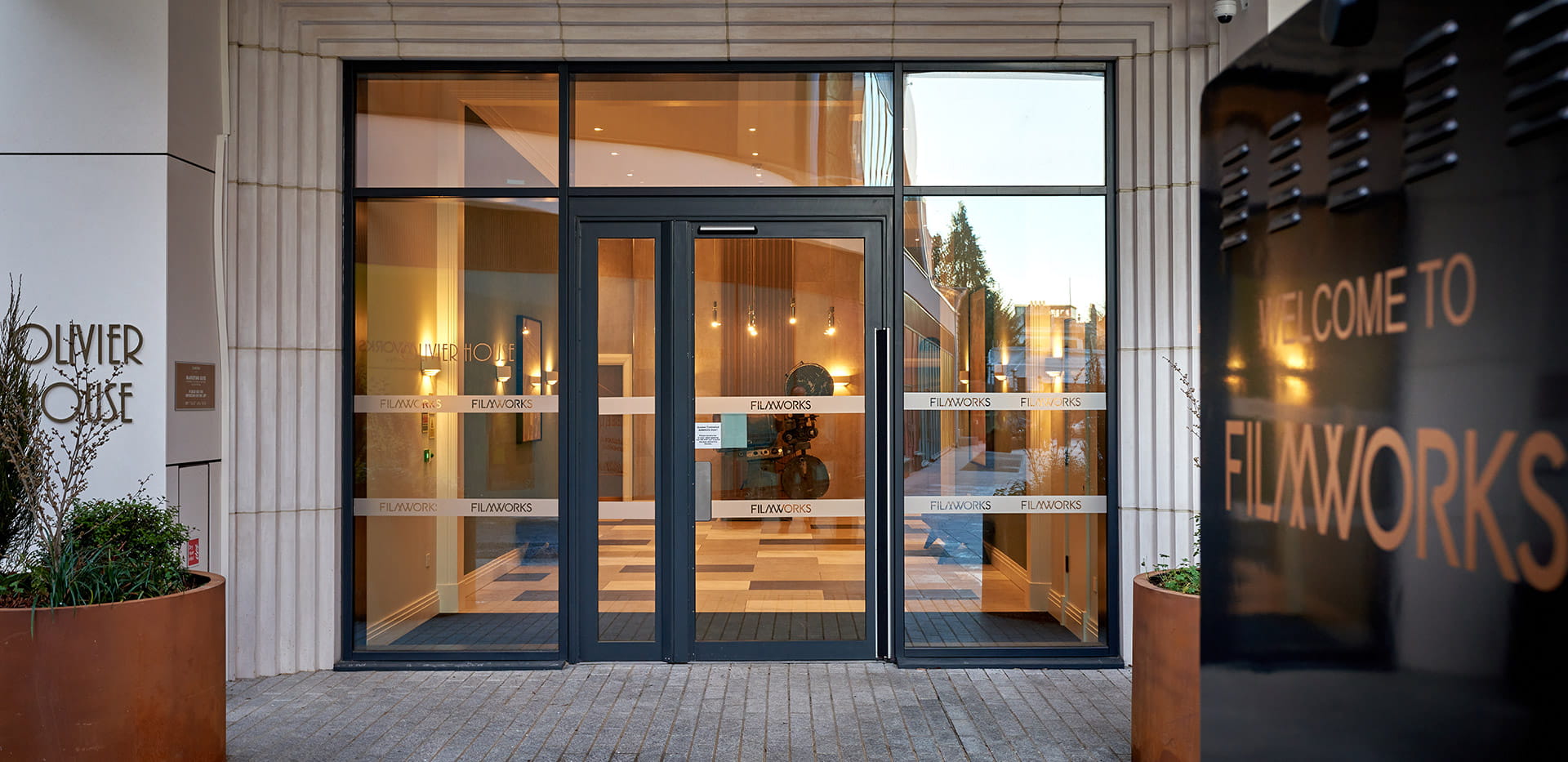 St George, Olivier House, Exterior