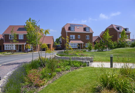 Foal Hurst Green, Exterior