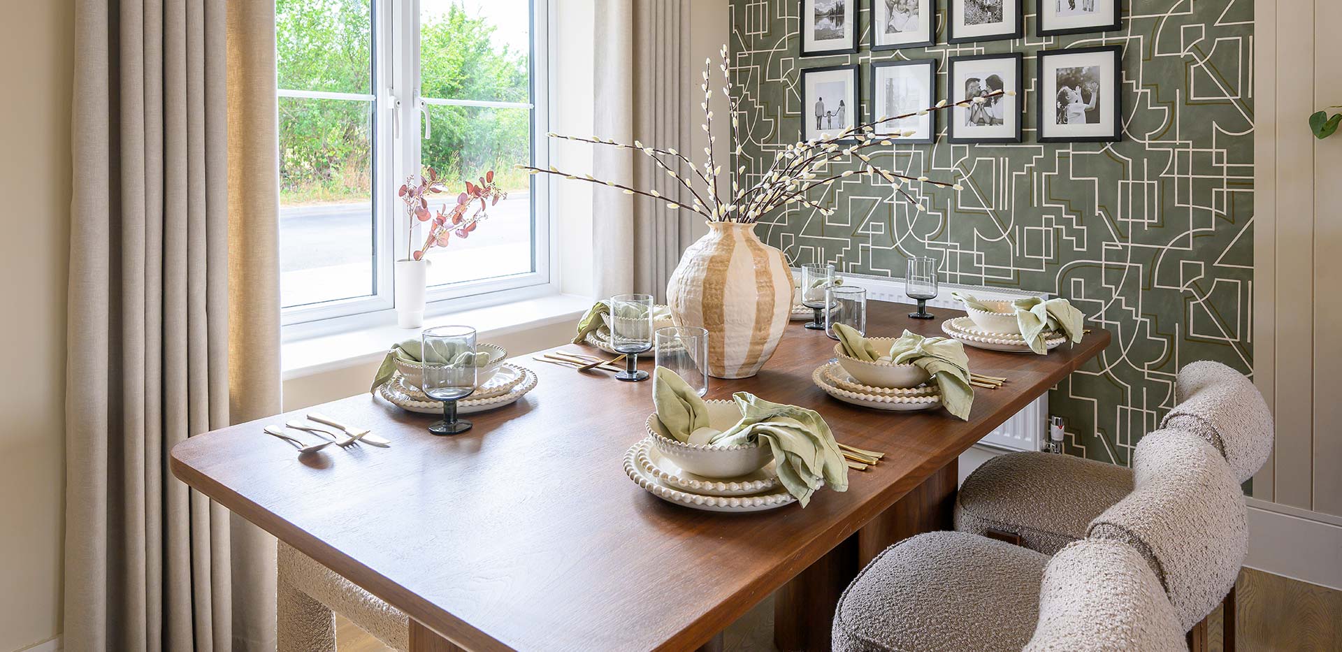An interior photograph of the Dining area from the 3 Bedroom Showhome at Foal Hurst Green