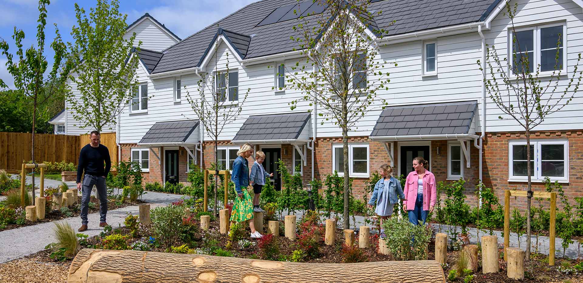 Exterior image at Foal Hurst Green