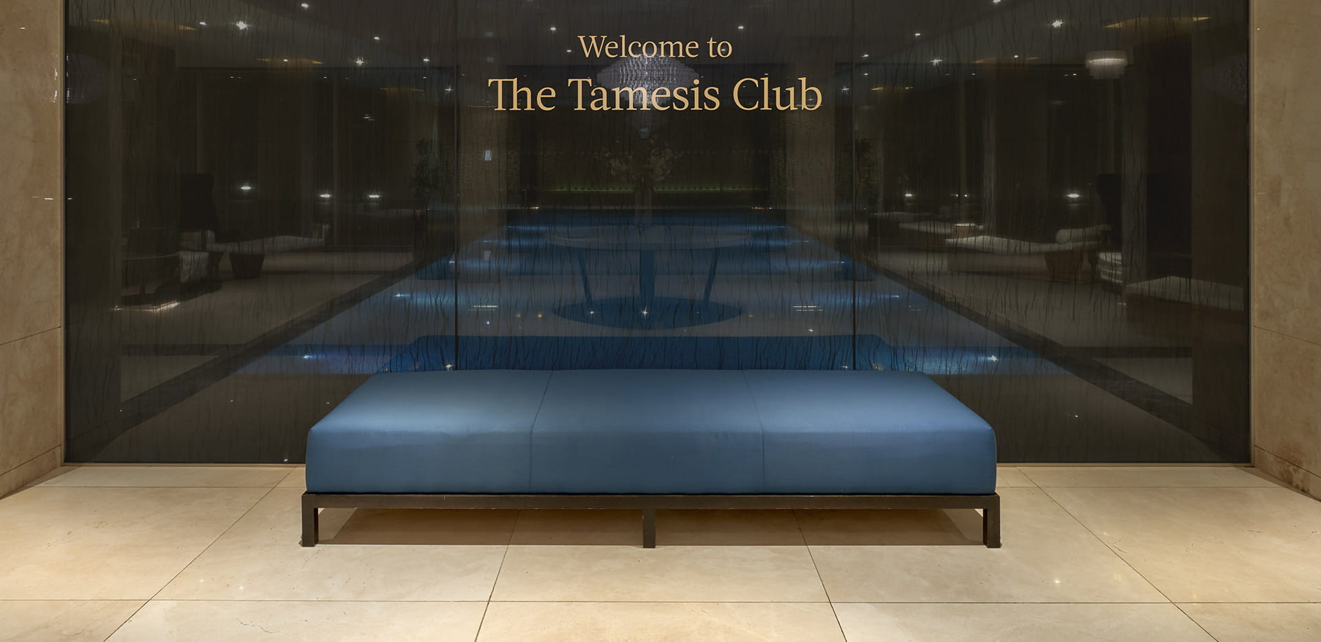 Fulham Reach, The Tamesis Club, Entrance