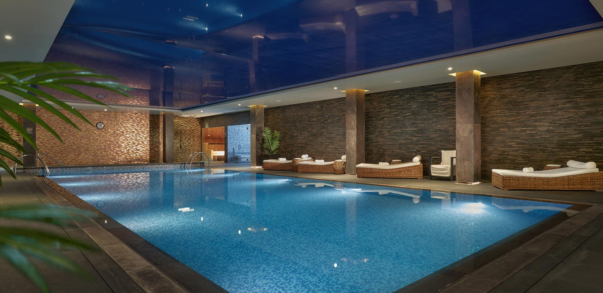 Fulham Reach, The Tamesis Club, Pool with poolside lounge seating