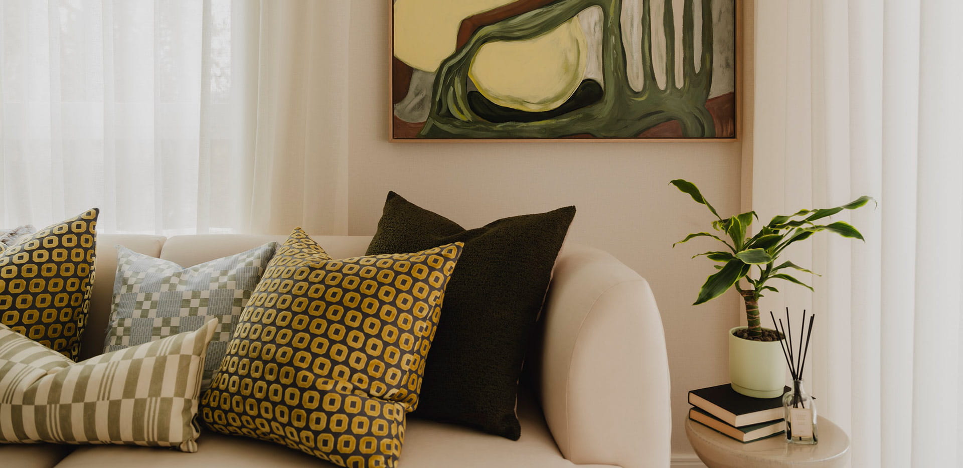 Grand Union light and spacious living area