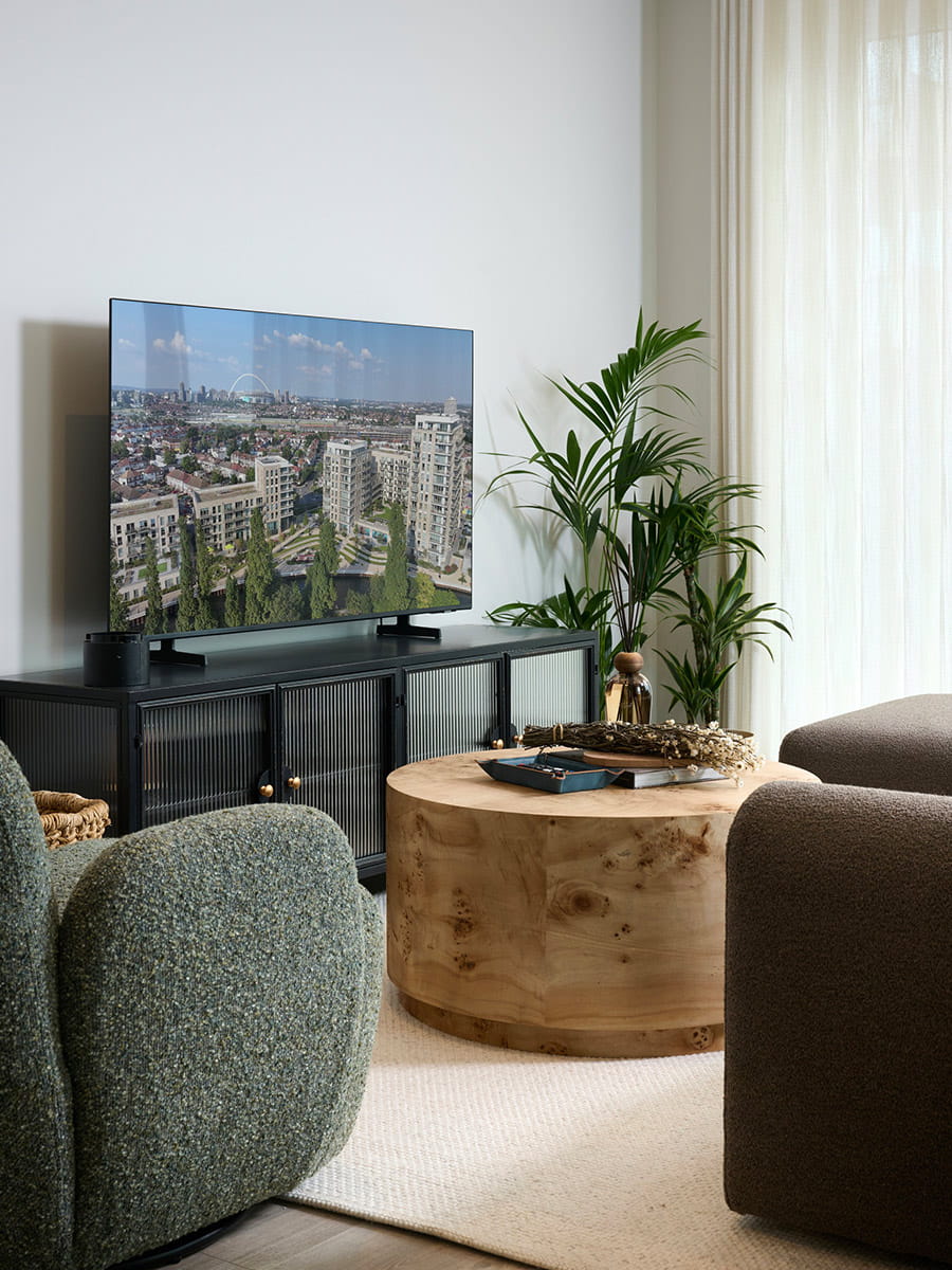 The Iris, cosy living area details