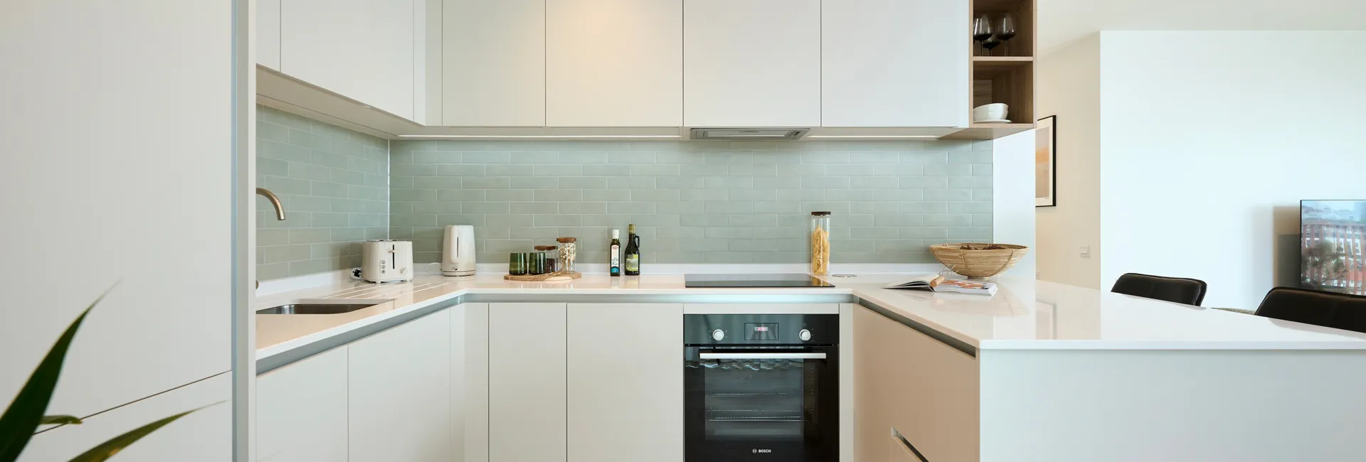 Property 877, Peninsula House