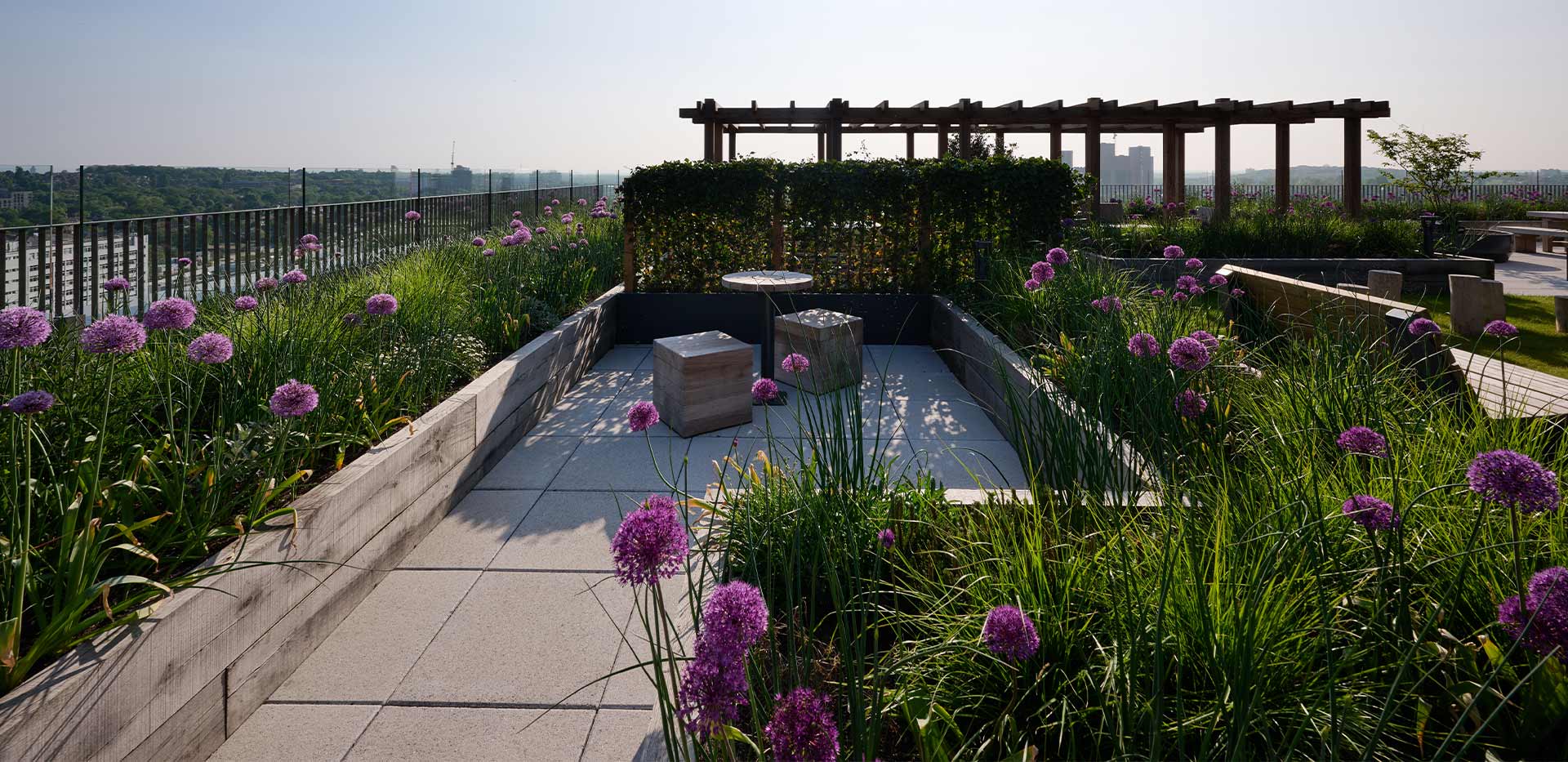 Grand Union, Exterior, Balcony