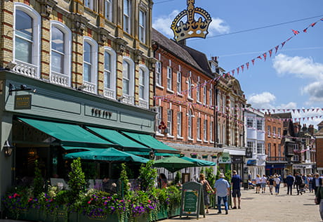 Image of a busy high street in Hampshire