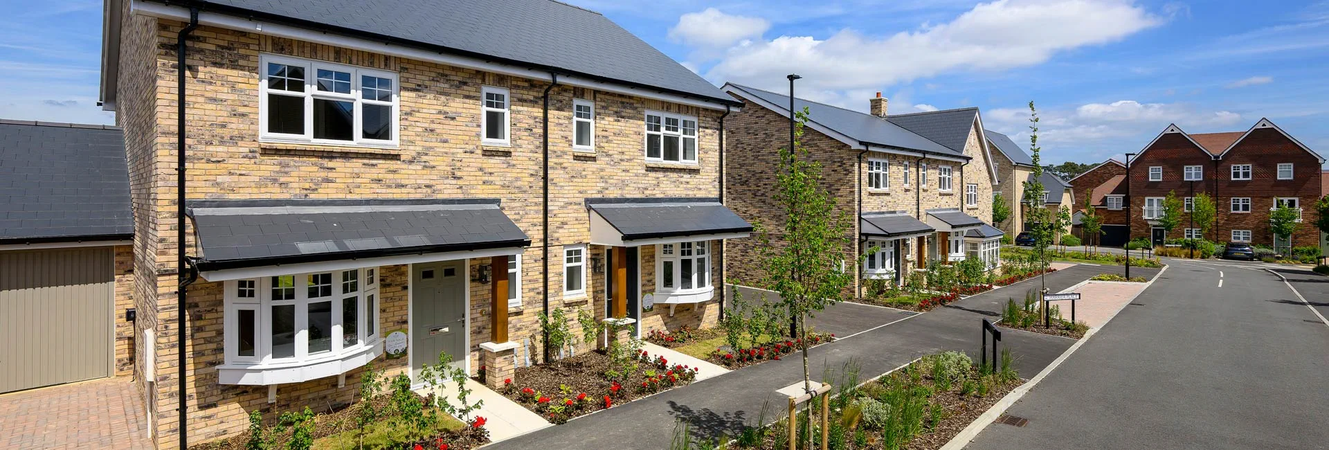 Property 479, Pinewood Green