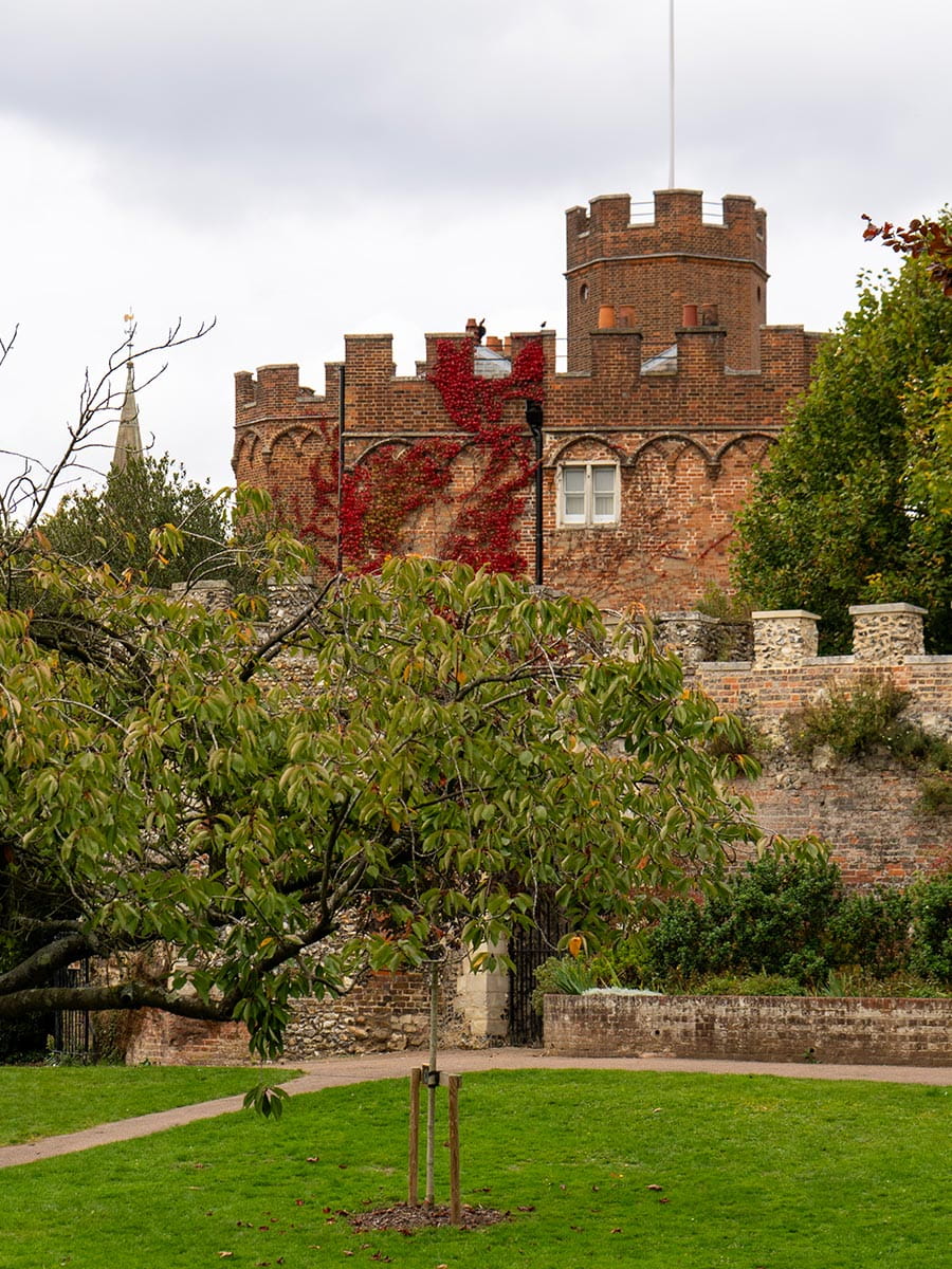Hertford local area, castle exterior