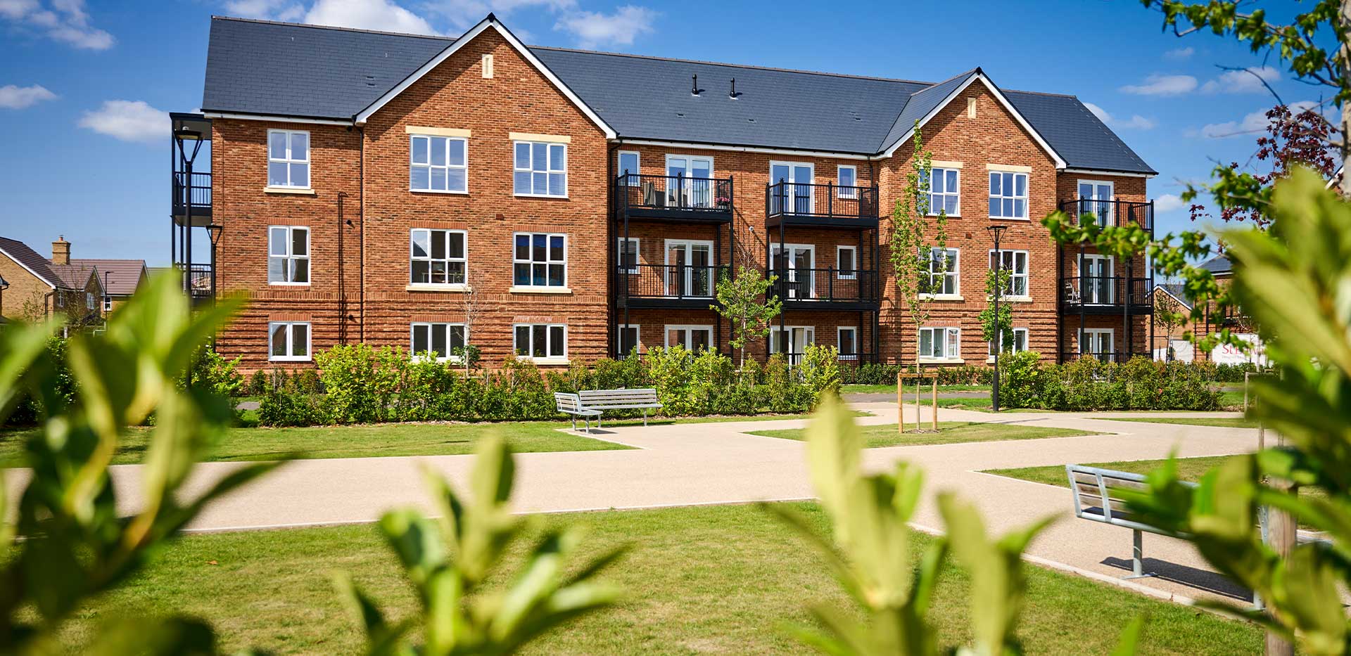 Highcroft, Exterior of the apartment block