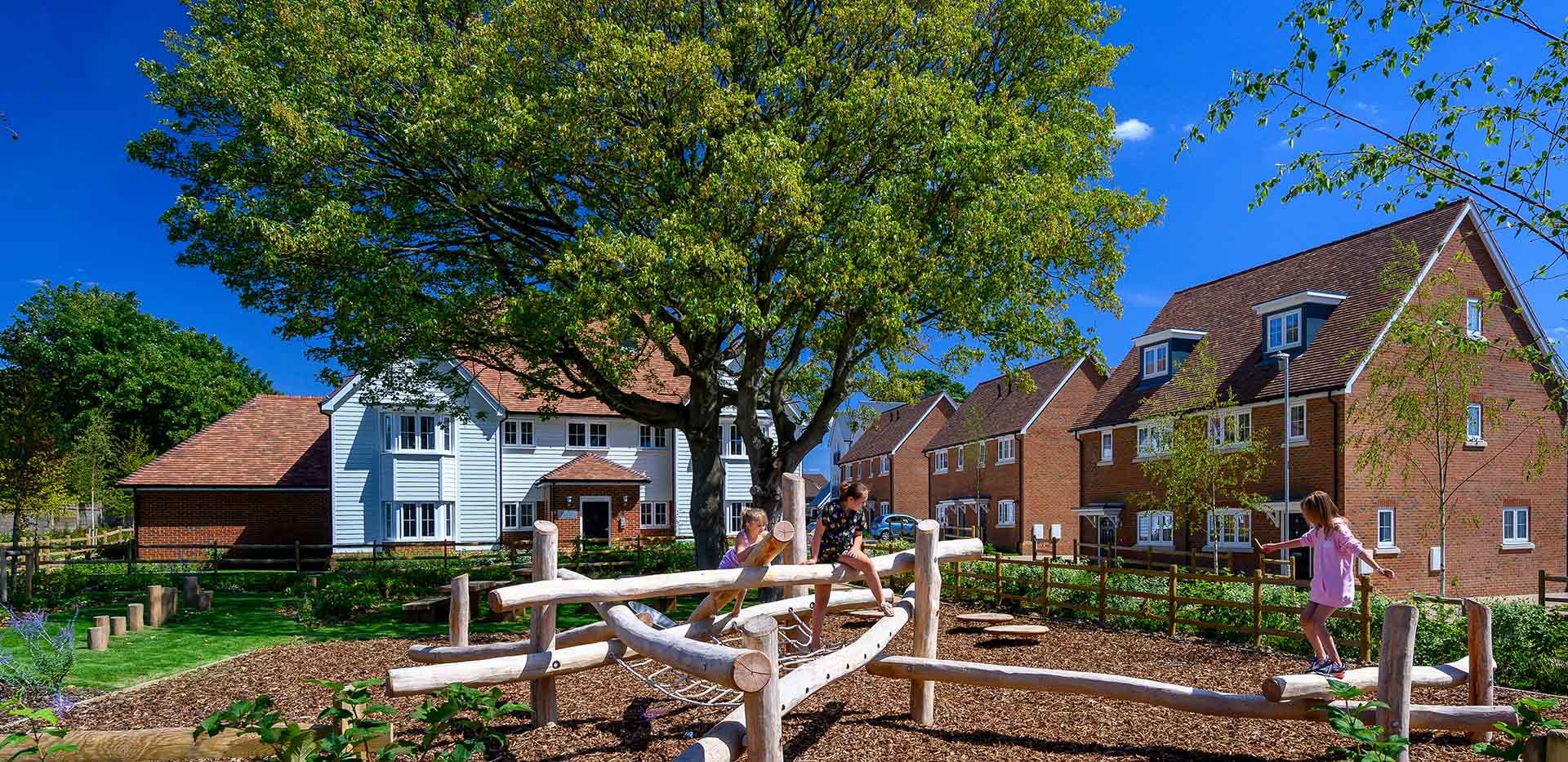 Hollyfields exterior photo of development park