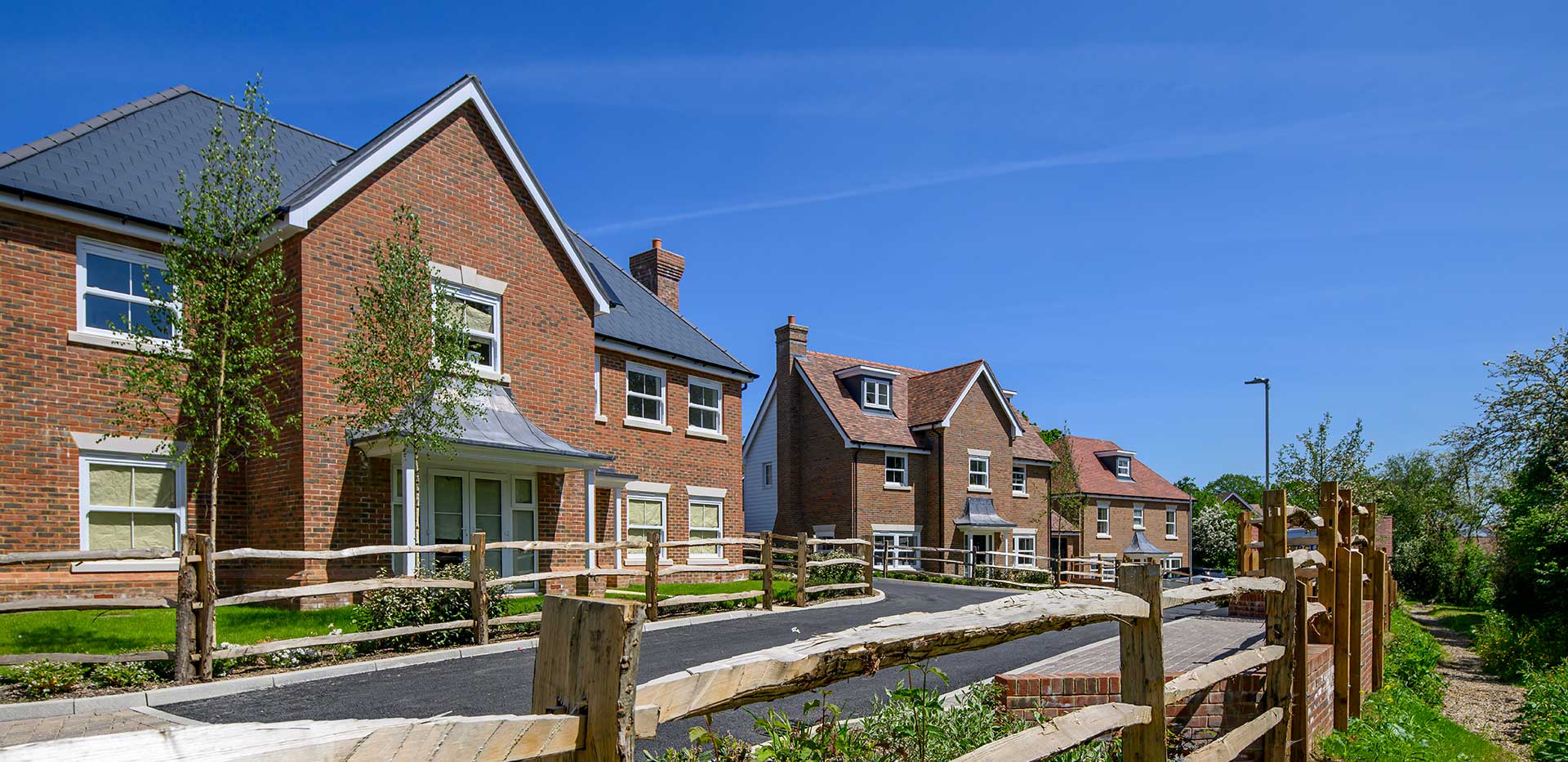 Hollyfields exterior photo of homes