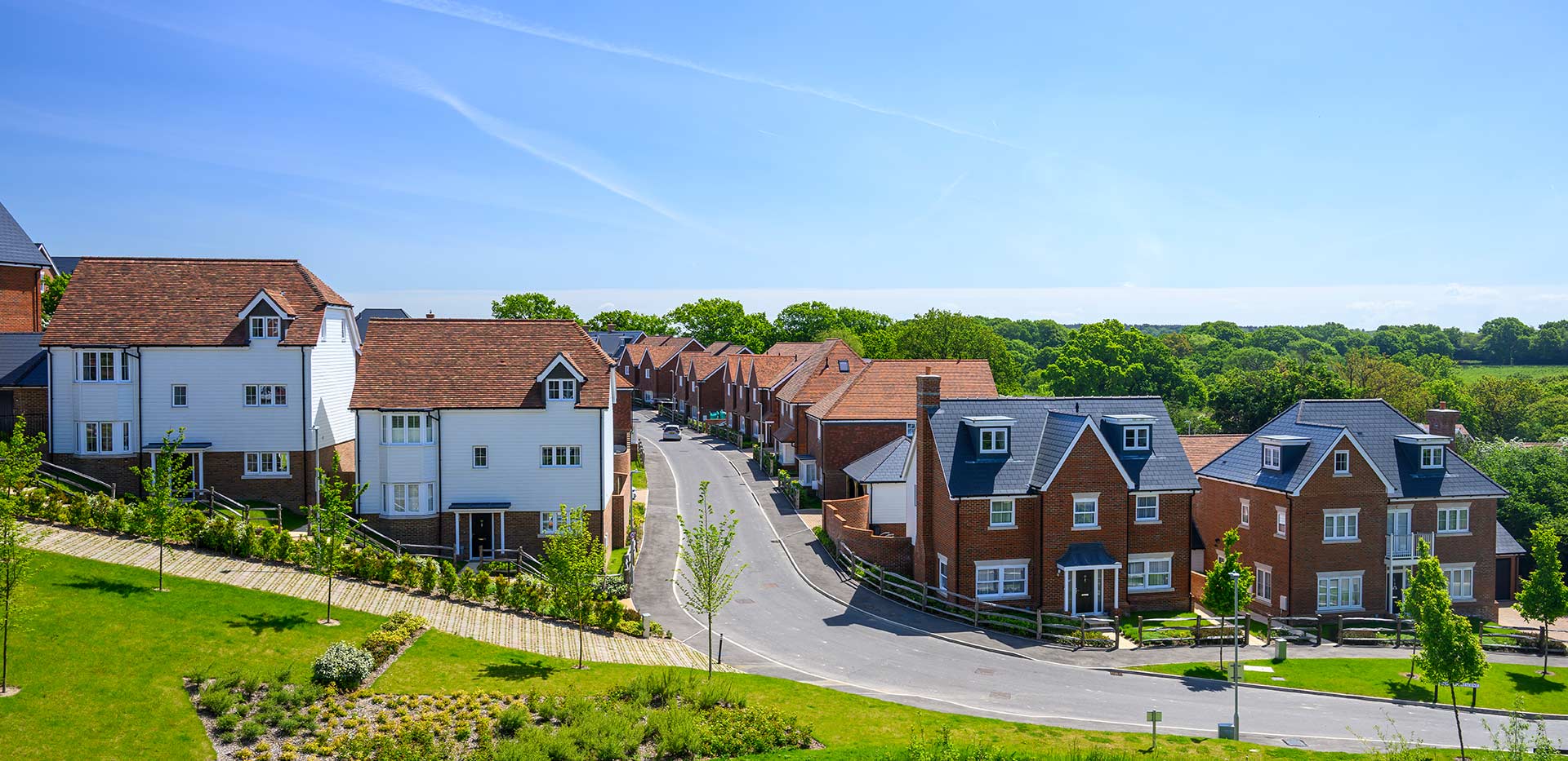Hollyfields exterior photo of homes on a hill