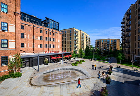 Horlicks Quarter, exterior imagery