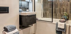 Horlicks Quarter apartment 485 bathroom with a warm finish